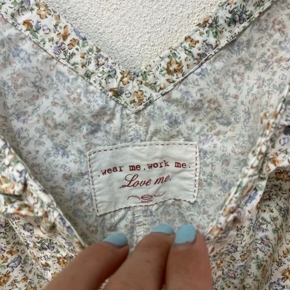 New Look 'Wear Me. Work Me. Love Me.' Ruffled Floral Mini Romper sz 10 - Picture 3 of 5